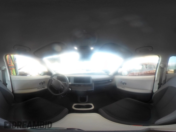 2024 Hyundai Ioniq 5 SE z VIN KM8KM4DE5RU246280, wystawiony jako IAAI lot #41506472 z przebiegiem 15 679 mil mil oraz . Historia ofert i sprzedaży dostępna na DreamBid. Obrazek 18.