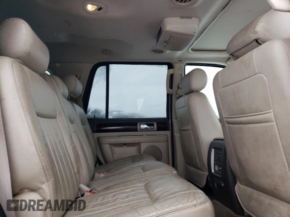 2004 Lincoln Navigator Luxury z VIN 5LMFU28R94LJ25315, wystawiony jako Copart lot #41477625 z przebiegiem 221 849 mil mil oraz Nie do naprawy • Non repairable. Historia ofert i sprzedaży dostępna na DreamBid. Obrazek 11.