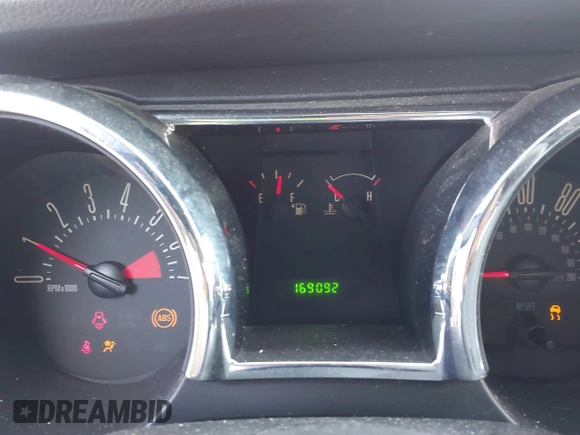 2005 Ford Mustang Deluxe z VIN 1ZVFT80N955155293, wystawiony jako IAAI lot #41891807 z przebiegiem 169 092 mil mil oraz . Historia ofert i sprzedaży dostępna na DreamBid. Obrazek 7.