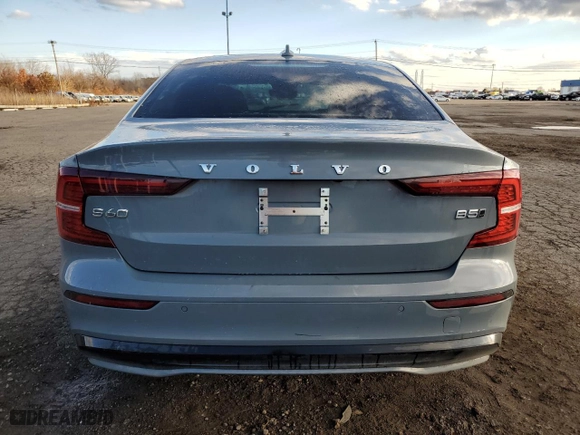 2024 Volvo S60 Core Dark Theme with VIN 7JRL12TK5RG319774, listed as a Copart auction lot 79581424 with 15,049 mi miles and Clean Title. Bid and sale history available at carsss.com. Image 6.