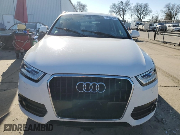 2015 Audi Q3 Premium Plus with VIN WA1BFCFSXFR009708, listed as a Copart auction lot 88982135 with 146,063 mi miles and Clean title. Bid and sale history available at DreamBid. Image 5.