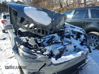 2019 Jeep Cherokee Latitude Plus with VIN 1C4PJMLB9KD469308, listed as a IAAI auction lot 41590025 with 46,676 mi miles. Bid and sale history available at carsss.com. Image 6.