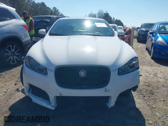 2015 Jaguar XF V6 Portfolio with VIN SAJWJ0FF9F8U48932, listed as a IAAI auction lot 41696899 with 203,110 mi miles. Bid and sale history available at carsss.com. Image 12.