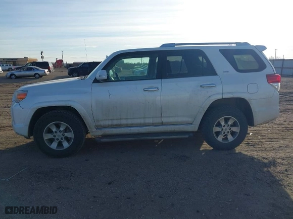 2011 Toyota 4Runner Trail with VIN JTEBU5JRXB5039669, listed as a IAAI auction lot 41576426 with 131,620 mi miles. Bid and sale history available at carsss.com. Image 14.