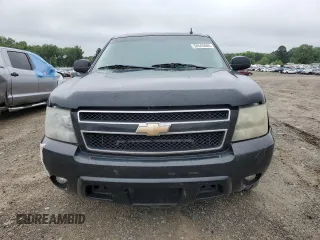 2009 Chevrolet Suburban 2LT z VIN 1GNFC26059R230783, wystawiony jako Copart lot #58545505 z przebiegiem 471 126 mil mil oraz Szkoda całkowita • Salvage title. Historia ofert i sprzedaży dostępna na DreamBid. Obrazek 5.