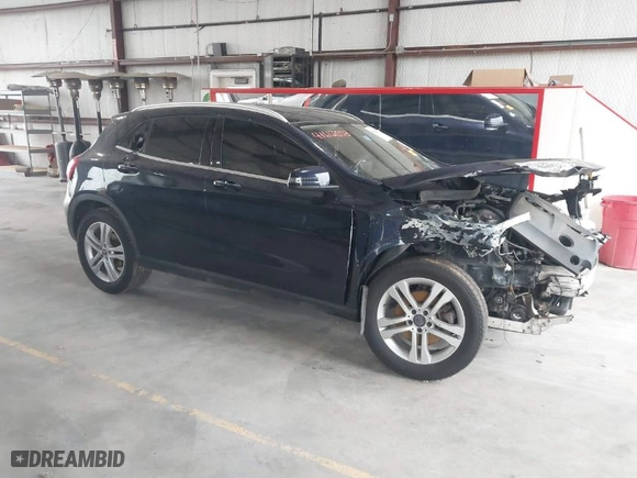 2019 Mercedes-Benz GLA with VIN WDCTG4GB8KJ542722, listed as a IAAI auction lot 41612053 with 84,366 mi miles. Bid and sale history available at carsss.com. Image 13.