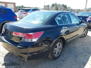 2012 Honda Accord Sdn SE with VIN 1HGCP2F64CA163282, listed as a IAAI auction lot 41777461 with 111,975 mi miles. Bid and sale history available at carsss.com. Image 4.