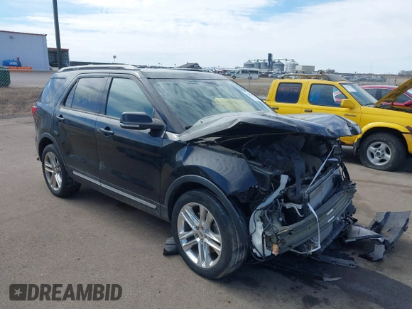 2017 Ford Explorer XLT z VIN 1FM5K7D88HGD91079, wystawiony jako IAAI lot #41843487 z przebiegiem 29 845 mil mil oraz . Historia ofert i sprzedaży dostępna na DreamBid. Obrazek 1.