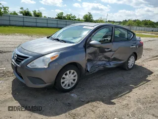 2017 Nissan Versa SV z VIN 3N1CN7APXHL884002, wystawiony jako Copart lot #56348775 z przebiegiem 58 416 mil mil oraz Szkoda całkowita • Salvage title. Historia ofert i sprzedaży dostępna na DreamBid. Obrazek 1.
