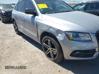2016 Audi Q5 Premium Plus with VIN WA1D7AFP2GA074204, listed as a IAAI auction lot 41870899 with 90,579 mi miles. Bid and sale history available at carsss.com. Image 6.