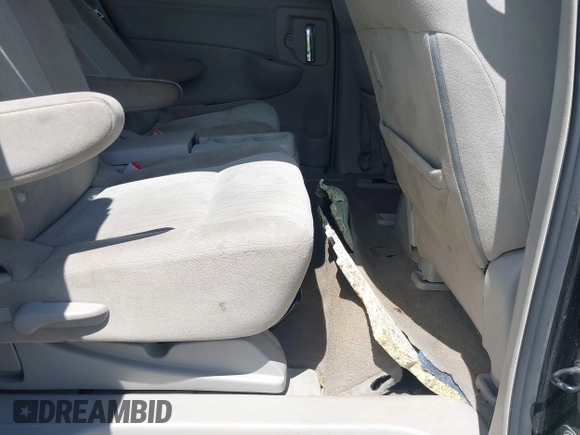 2015 Nissan Quest SV z VIN JN8AE2KP9F9124482, wystawiony jako IAAI lot #42195908 z przebiegiem 122 769 mil mil oraz . Historia ofert i sprzedaży dostępna na DreamBid. Obrazek 8.
