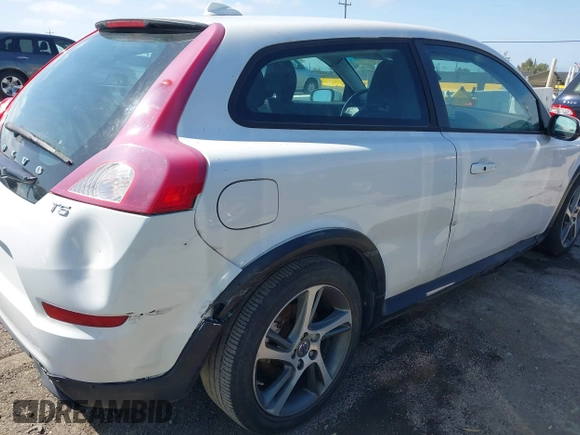 2013 Volvo C30 T5 with VIN YV1672MK1D2301684, listed as a IAAI auction lot 42041442 with 112,034 mi miles and . Bid and sale history available at DreamBid. Image 6.
