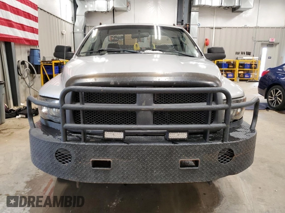 2005 Dodge 2500 ST z VIN 3D7KS26D75G832162, wystawiony jako Copart lot #51807235 z przebiegiem 159 854 mil mil oraz Czysty tytuł • Clean title. Historia ofert i sprzedaży dostępna na DreamBid. Obrazek 5.