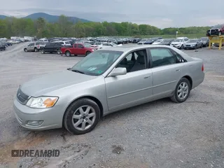2001 Toyota Avalon XL z VIN 4T1BF28B01U175072, wystawiony jako IAAI lot #42114046 z przebiegiem 208 283 mil mil oraz . Historia ofert i sprzedaży dostępna na DreamBid. Obrazek 2.