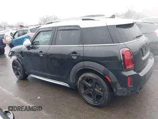 2024 MINI Countryman Cooper S with VIN WMZ53BR06R3S12506, listed as a IAAI auction lot 41543158 with 12,187 mi miles and . Bid and sale history available at DreamBid. Image 15.