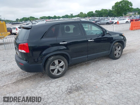 2013 Kia Sorento EX with VIN 5XYKU3A66DG331196, listed as a IAAI auction lot 42237451 with 139,250 mi miles and . Bid and sale history available at DreamBid. Image 4.