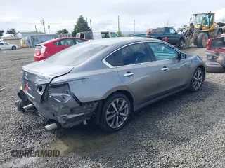2016 Nissan Altima SR with VIN 1N4AL3AP2GC181013, listed as a IAAI auction lot 41896713 with 113,175 mi miles and . Bid and sale history available at carsss.com. Image 4.