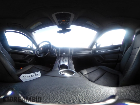2012 Porsche Panamera с VIN WP0AA2A74CL016133, выставлен на аукционе IAAI как лот 41753535 с пробегом 84 569 миль миль и . История ставок и продаж доступна на DreamBid. Изображение 18.