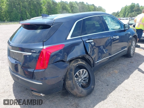 2019 Cadillac XT5 Luxury AWD z VIN 1GYKNDRSXKZ232989, wystawiony jako IAAI lot #42331092 z przebiegiem 54 100 mil mil oraz . Historia ofert i sprzedaży dostępna na DreamBid. Obrazek 4.