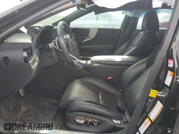 2019 Lexus LS 500 with VIN JTHC51FF2K5005916, listed as a Copart auction lot 45808375 with 13,326 mi miles and Salvage title. Bid and sale history available at DreamBid. Image 7.