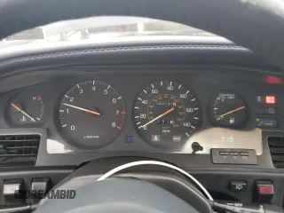 1988 Toyota Supra z VIN JT2MA71J0J0087102, wystawiony jako Copart lot #78730904 z przebiegiem 83 787 mil mil oraz Czysty tytuł • Clean title. Historia ofert i sprzedaży dostępna na DreamBid. Obrazek 9.