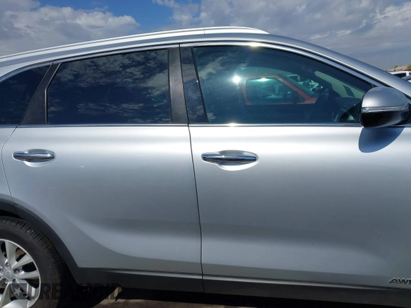 2017 Kia Sorento LX with VIN 5XYPGDA36HG280832, listed as a IAAI auction lot 42214948 with 120,318 mi miles and . Bid and sale history available at DreamBid. Image 13.