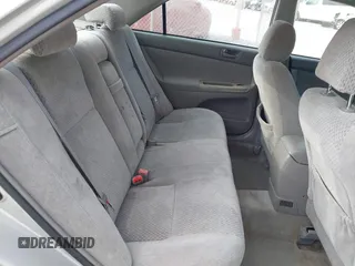 2004 Toyota Camry LE with VIN 4T1BE32K04U286257, listed as a IAAI auction lot 42079619 with 205,634 mi miles. Bid and sale history available at carsss.com. Image 8.