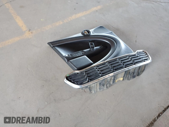 2012 MINI Countryman S с VIN WMWZC3C58CWM26265, выставлен на аукционе Copart как лот 60881995 с пробегом 124 872 миль миль и Списание • Salvage title. История ставок и продаж доступна на DreamBid. Изображение 12.
