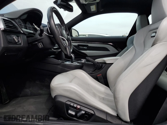 2018 BMW M4 z VIN WBS4Y9C5XJAC86825, wystawiony jako Copart lot #46914075 z przebiegiem 80 257 mil mil oraz Szkoda całkowita • Salvage title. Historia ofert i sprzedaży dostępna na DreamBid. Obrazek 7.