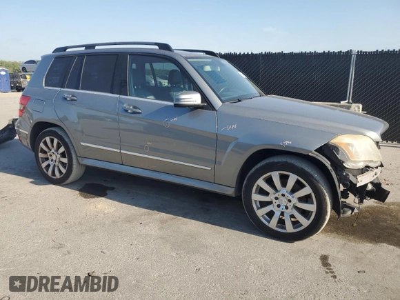 2011 Mercedes-Benz GLK GLK 350 with VIN WDCGG8HB8BF647853, listed as a Copart auction lot 54056485 with 149,701 mi miles and Salvage Title. Bid and sale history available at carsss.com. Image 4.