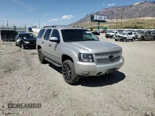 2008 Chevrolet Tahoe 3LT z VIN 1GNFK130X8R238460, wystawiony jako Copart lot #56520685 z przebiegiem 244 142 mil mil oraz Szkoda całkowita • Salvage title. Historia ofert i sprzedaży dostępna na DreamBid. Obrazek 14.