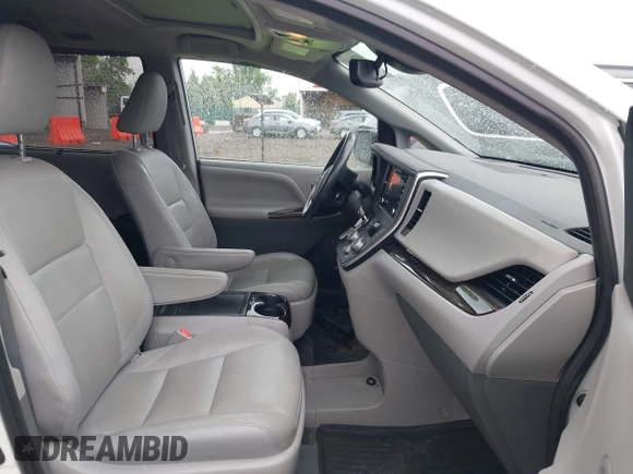2020 Toyota Sienna XLE with VIN 5TDDZ3DC3LS231666, listed as a IAAI auction lot 42296603 with 49,075 mi miles and . Bid and sale history available at DreamBid. Image 5.
