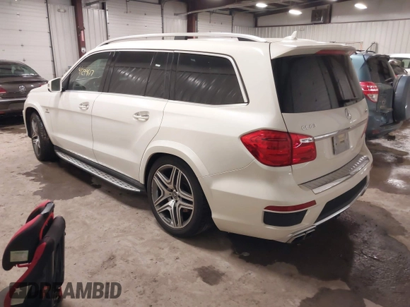 2015 Mercedes-Benz GL-Class GL 63 AMG with VIN 4JGDF7EE8FA448000, listed as a IAAI auction lot 41299617 with 124,456 mi miles. Bid and sale history available at carsss.com. Image 3.