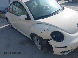 2009 Volkswagen Beetle S с VIN 3VWRG31C79M511838, выставлен на аукционе IAAI как лот 42118004 с пробегом 103 140 миль миль и . История ставок и продаж доступна на DreamBid. Изображение 6.