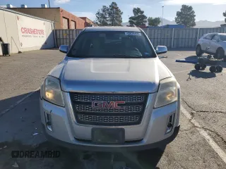 2010 GMC Terrain SLT-2 with VIN 2CTALHEW4A6382697, listed as a Copart auction lot 43835405 with 172,924 mi miles and Salvage Title. Bid and sale history available at carsss.com. Image 5.