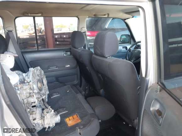 2005 Scion xB with VIN JTLKT334850214892, listed as a IAAI auction lot 42088511 with 1 mi miles. Bid and sale history available at carsss.com. Image 8.