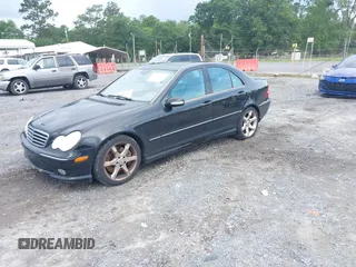2007 Mercedes-Benz C 230 Sport z VIN WDBRF52H27E027699, wystawiony jako IAAI lot #42502206 z przebiegiem 184 039 mil mil oraz . Historia ofert i sprzedaży dostępna na DreamBid. Obrazek 2.