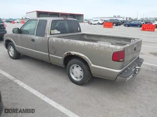 2003 GMC Sonoma SLS with VIN 1GTCS19X838182906, listed as a IAAI auction lot 41986178 with 0 mi miles. Bid and sale history available at carsss.com. Image 3.