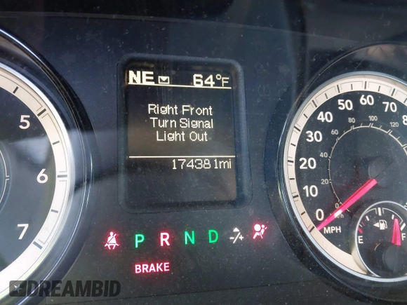2017 Ram 1500 SLT z VIN 1C6RR6GGXHS786190, wystawiony jako IAAI lot #41822528 z przebiegiem 174 381 mil mil oraz . Historia ofert i sprzedaży dostępna na DreamBid. Obrazek 7.