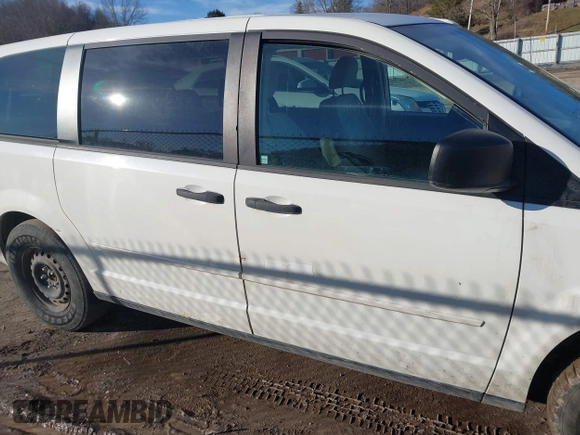 2008 Chrysler Town & Country LX with VIN 2A8HR44H58R139714, listed as a IAAI auction lot 41134005 with 184,567 mi miles. Bid and sale history available at carsss.com. Image 13.