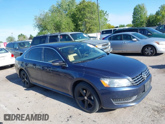 2013 Volkswagen Passat SE с VIN 1VWBN7A39DC129965, выставлен на аукционе IAAI как лот 42302910 с пробегом 182 874 миль миль и . История ставок и продаж доступна на DreamBid. Изображение 1.