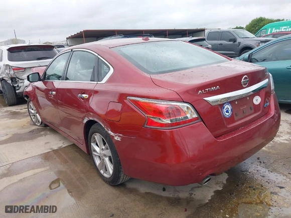 2014 Nissan Altima 2.5 with VIN 1N4AL3AP3EC157543, listed as a IAAI auction lot 41902068 with 77,672 mi miles. Bid and sale history available at carsss.com. Image 3.