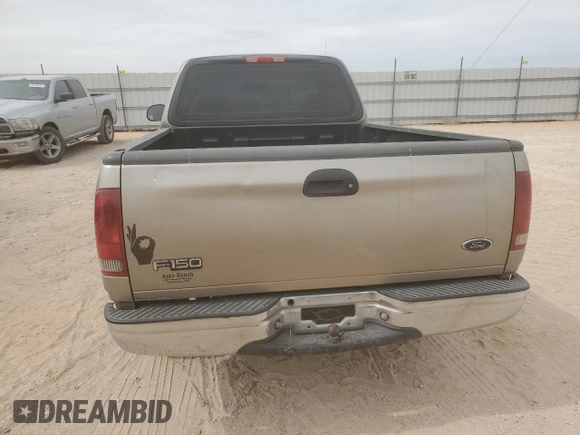 2002 Ford F-150 XL z VIN 1FTRF17292KE39045, wystawiony jako Copart lot #48860845 z przebiegiem 111 176 mil mil oraz Czysty tytuł • Clean title. Historia ofert i sprzedaży dostępna na DreamBid. Obrazek 6.