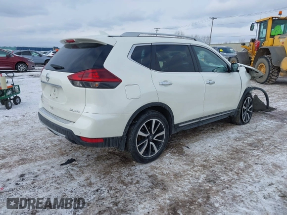 2019 Nissan Rogue SL with VIN 5N1AT2MV4KC815652, listed as a IAAI auction lot 41335282 with 47,340 mi miles. Bid and sale history available at carsss.com. Image 4.