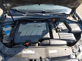 2013 Volkswagen Jetta TDI w/Sunroof & Nav с VIN 3VWPL7AJ5DM683271, выставлен на аукционе IAAI как лот 42402242 с пробегом 160 313 миль миль и . История ставок и продаж доступна на DreamBid. Изображение 10.