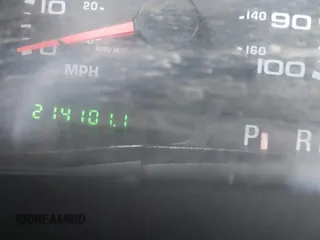 2003 Ford F-250 XL с VIN 1FTNX21P43ED12211, выставлен на аукционе IAAI как лот 42267003 с пробегом 214 101 миль миль и . История ставок и продаж доступна на DreamBid. Изображение 16.