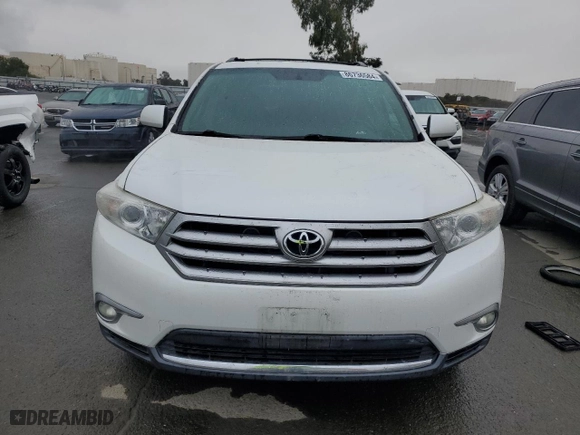 2013 Toyota Highlander Limited with VIN 5TDYK3EH9DS116930, listed as a Copart auction lot 86736584 with 204,351 mi miles and Salvage Title. Bid and sale history available at carsss.com. Image 5.