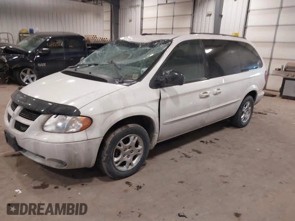 2002 Dodge Caravan Sport with VIN 2B4GP443X2R536935, listed as a IAAI auction lot 41433899 with 153,893 mi miles. Bid and sale history available at carsss.com. Image 2.