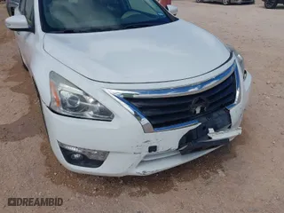 2015 Nissan Altima 2.5 S with VIN 1N4AL3AP8FC421261, listed as a IAAI auction lot 41888544 with 121,867 mi miles. Bid and sale history available at carsss.com. Image 20.