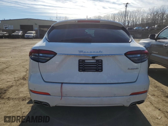 2022 Maserati Levante GT with VIN ZN661XUA3NX389376, listed as a Copart auction lot 41491404 with 21,494 mi miles. Bid and sale history available at carsss.com. Image 6.